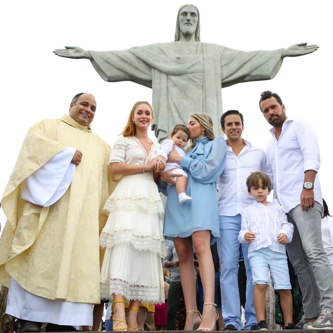 Marina Ruy Barbosa batiza Eduardo, filho de Luma Costa (Foto: reprodução/Instagram)