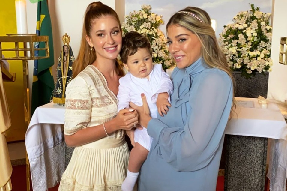 Marina Ruy Barbosa batiza Eduardo, filho de Luma Costa (Foto: reprodução/Instagram)