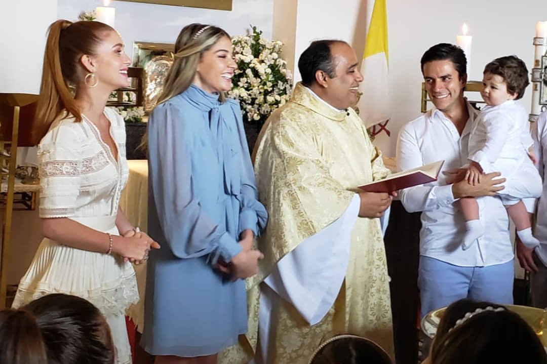 Marina Ruy Barbosa batiza Eduardo, filho de Luma Costa (Foto: reprodução/Instagram)