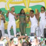 Iza na quadra da Imperatriz Leopoldinense (Foto: Daniel Pinheiro/AgNews)