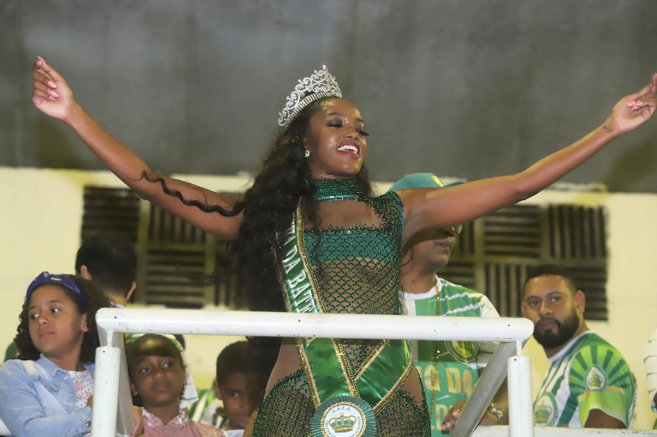 Iza, nova rainha de bateria da Imperatriz Leopoldinense (Foto: Daniel Pinheiro/AgNews)