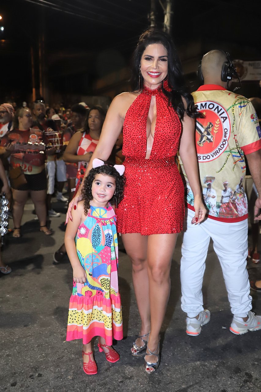 Raissa Machado com a filha Nicole (Foto: Daniel Pinheiro/Divulgação)