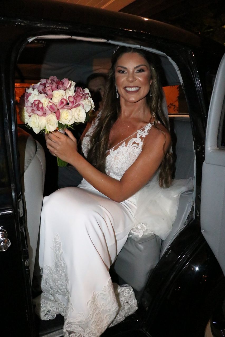 A noiva Elaine Azevedo (Foto: Rogério Fidalgo/AgNews)