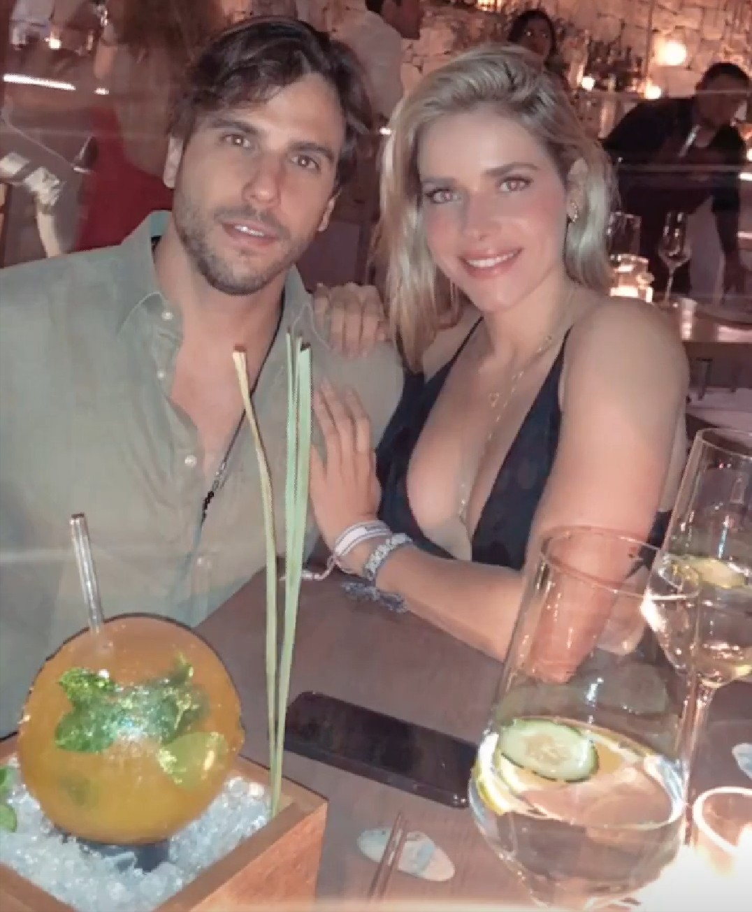 Monique Alfradique e o namorado no México (Foto: reprodução/Instagram)