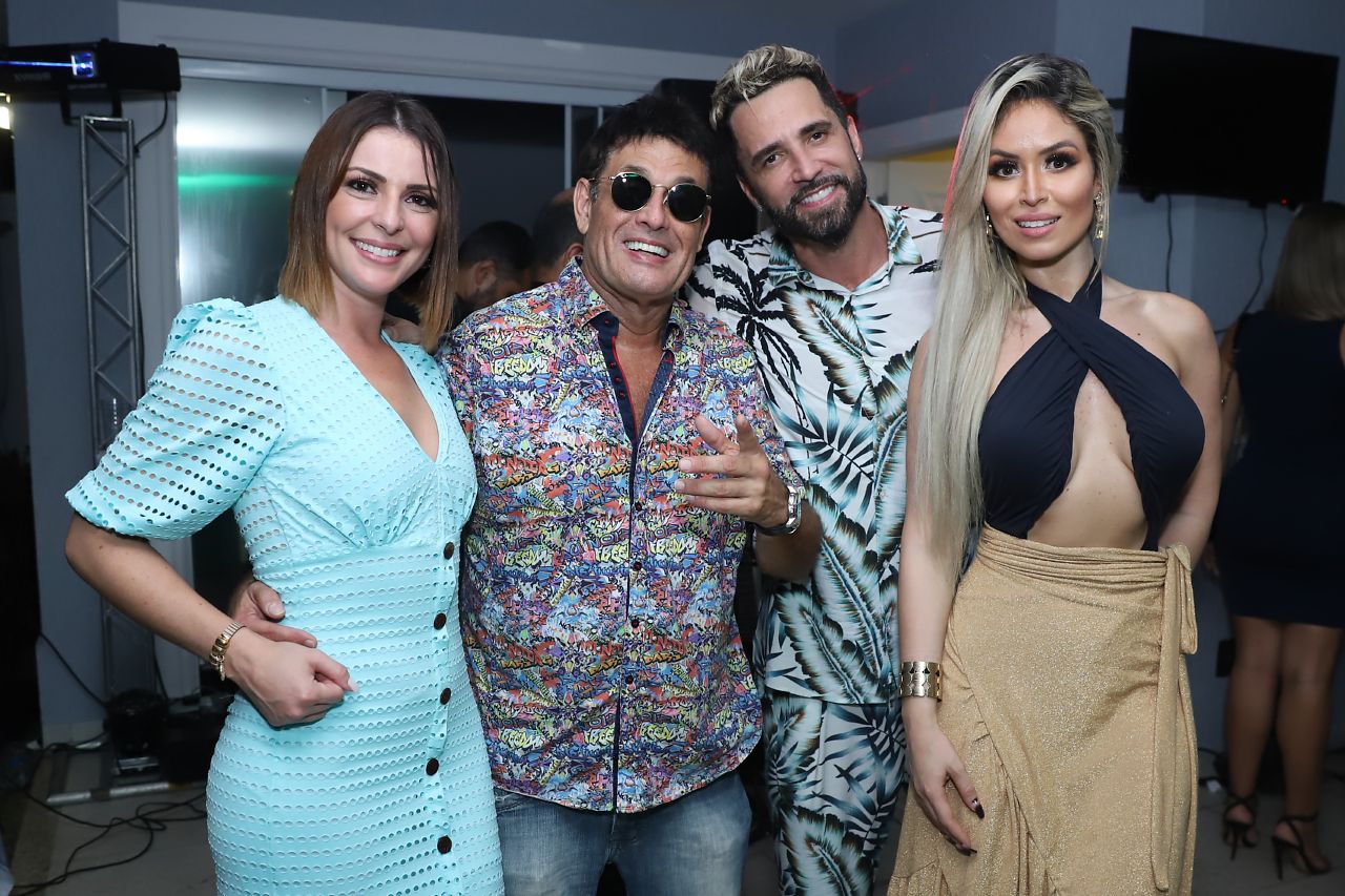 Daniela Castro, Sérgio Mallandro, Latino e Rafaella Ribeiro (Foto: Daniel Pinheiro/AgNews)