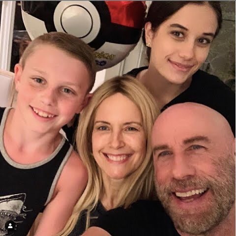 John Travolta, Kelly Preston e os filhos (Foto: reprodução/Instagram)